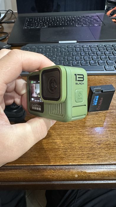 Gopro Hero 13 aproape nou 2 baterii