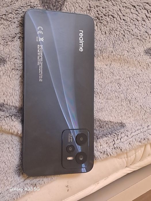 Продавам телефон  realmi c 35