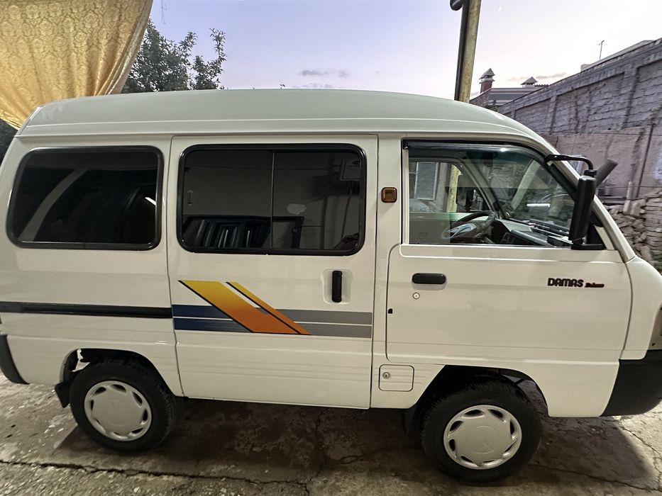 Тайёр дамас сотилади