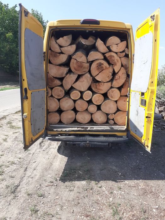 Aduc lemne pentru foc transport gratuit