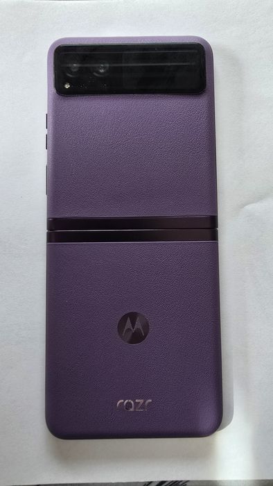 Motorola razr 40 256gb с гаранция