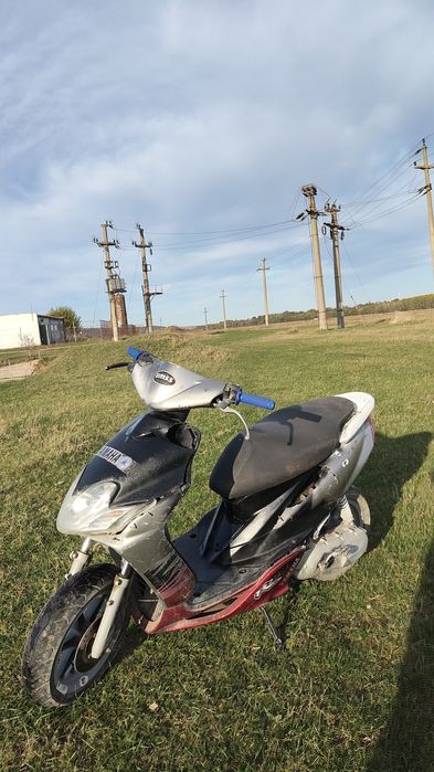 Vând scuter Yamaha jog r set variator polini