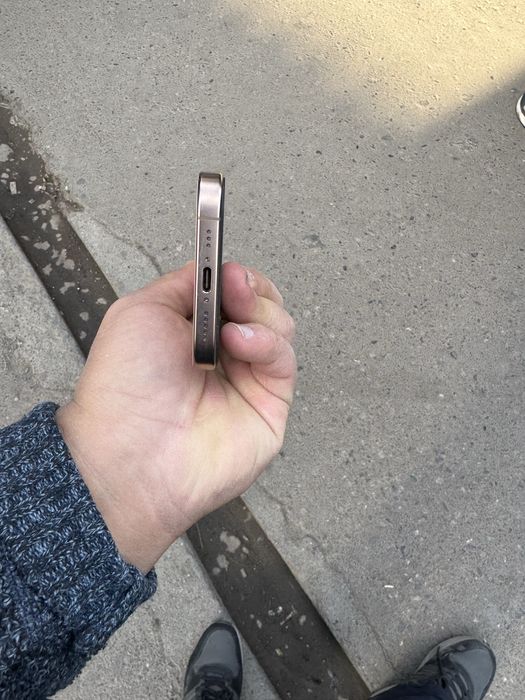 Iphone 16 pro 128 Gb