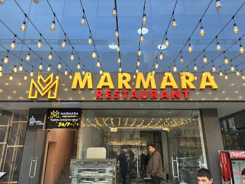 Reklama bukva baner orakal setka barchasi mavjud