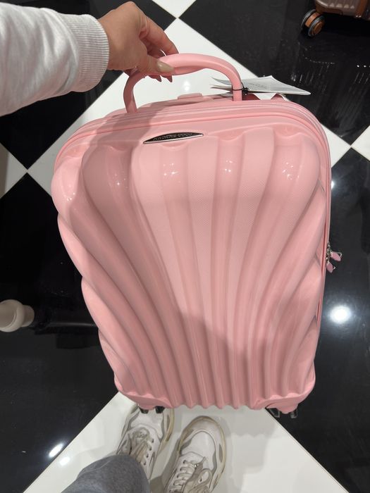 Чемодан новый с биркой