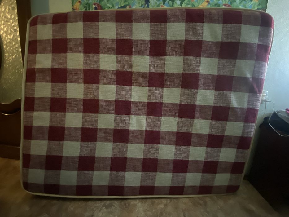 Продам матрас новый 180*140