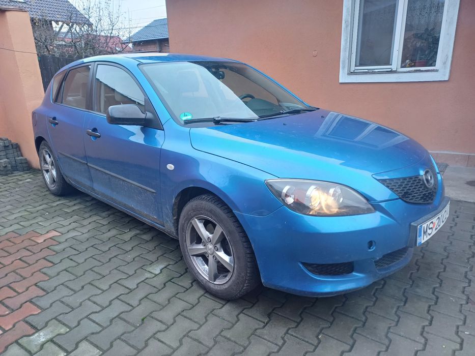 Autoturism Mazda 3