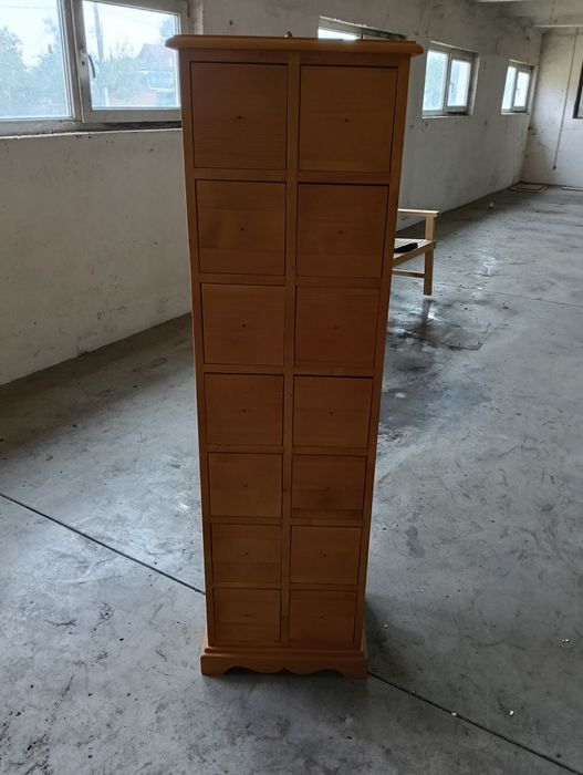 Comode din lemn masiv