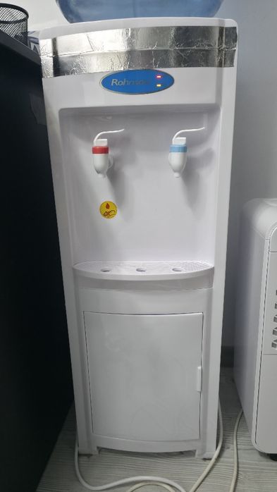 Dozator de apa cu bidon 19 litri