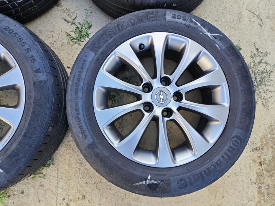 Jante Originale din Aluminiu de Opel Zafira pe 16"