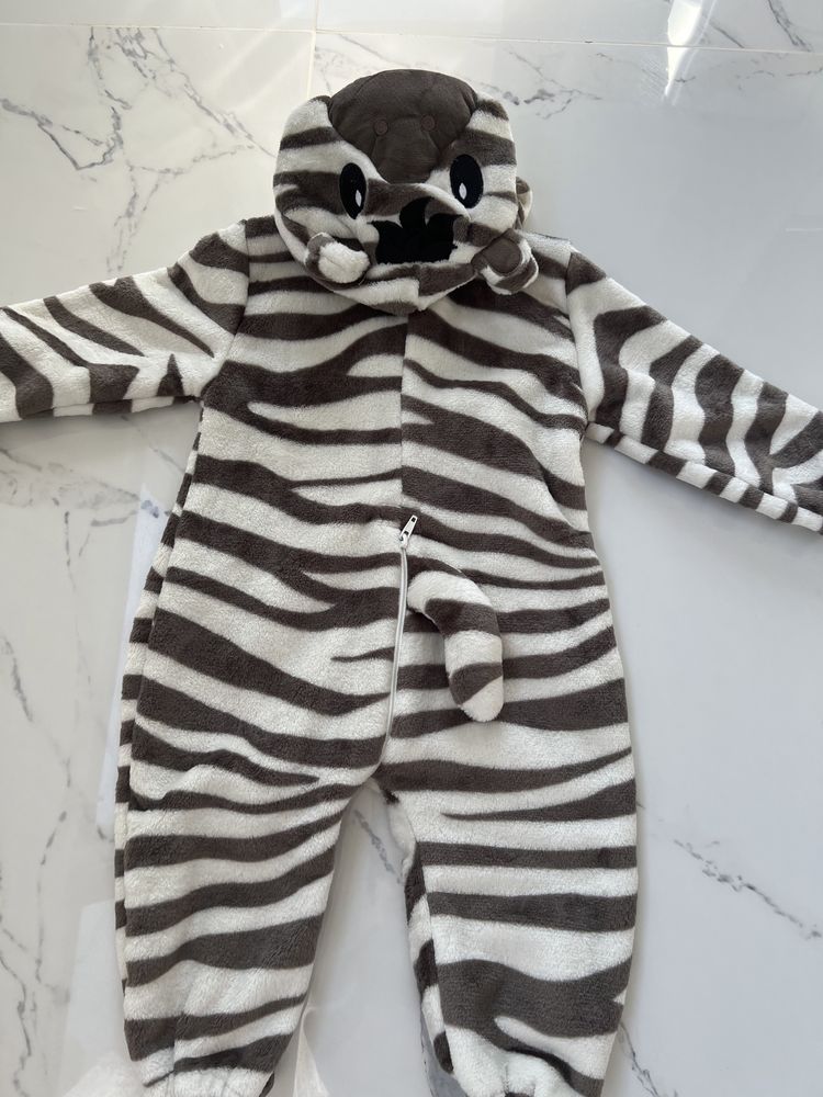 Costum zebra pentru copii plusat