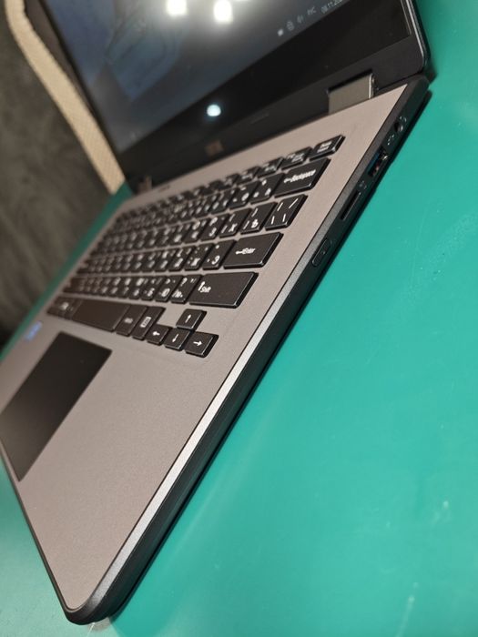 4x ядерный Ультрабук трансформер