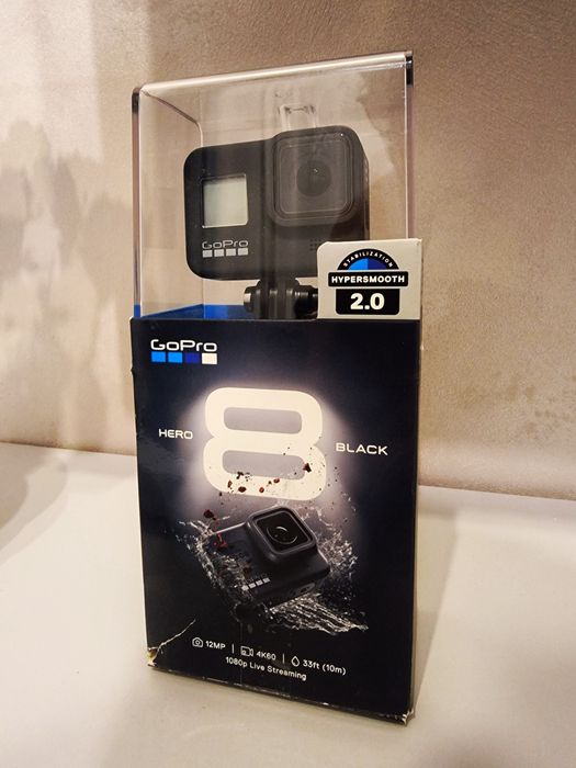 GoPro Hero 8 Black Bundle + 3 baterii si multe accesorii
