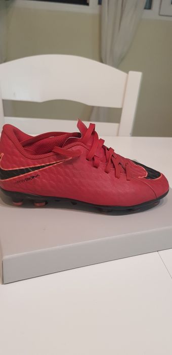 Футболни обувки 34 номер