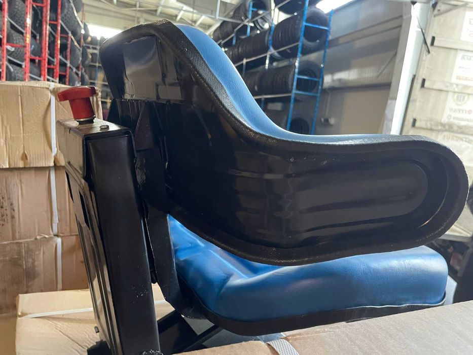 Impermeabil Scaun de tractor cu reglaj amortizor am si negru