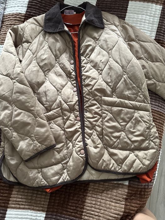 Продам куртку женскую