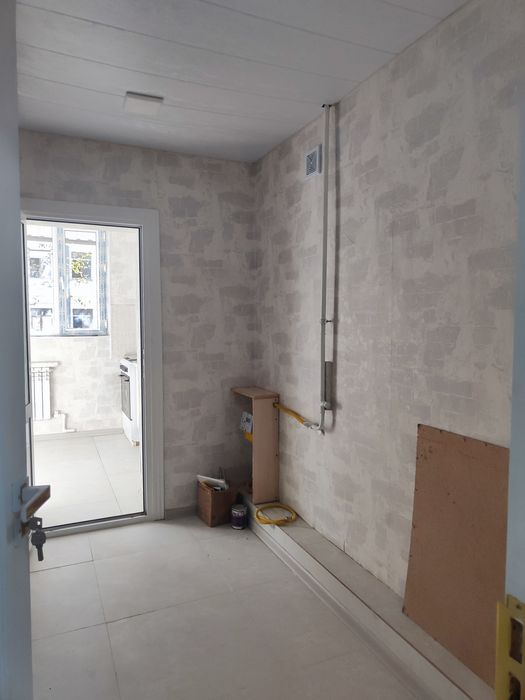 Продаю г Янгиюль 2/1/2 кирпич