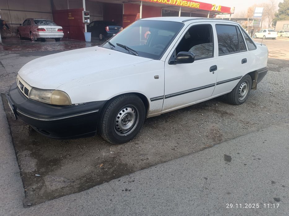 Нексия сотилади 1999