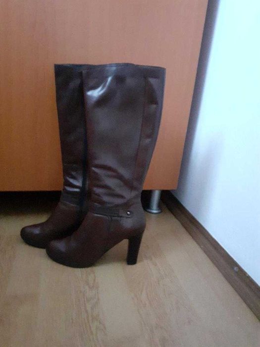 Cizme de piele de vanzare