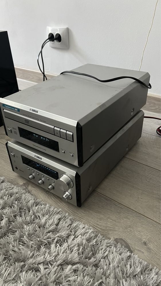 Microsistem Yamaha DVD-E600 si receiver RX-E600
