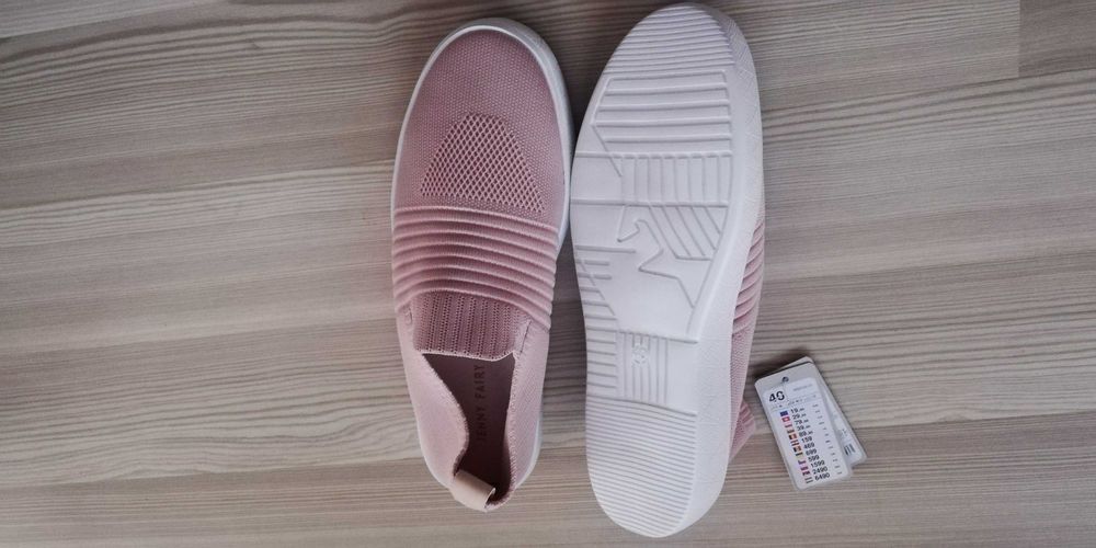 Încălțăminte nouă - dama din material textil