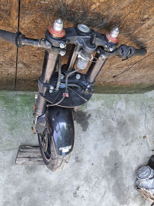 Piese aprilia rsv 1000