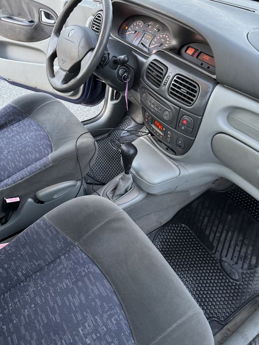 Renault Scenic 2001 бензин АВТОМАТИК