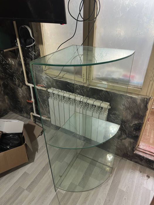 Продам стол для телевизора и колонок и стекляную полку