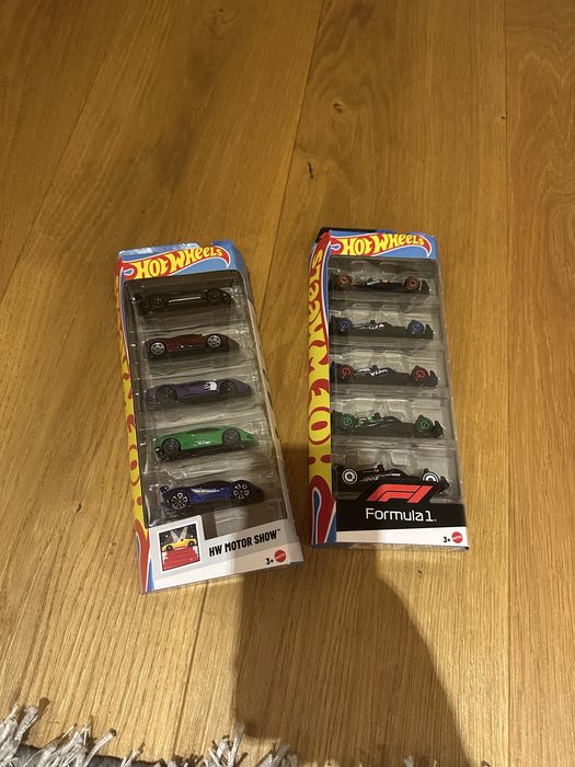 Hot Wheels Motor Show / Formula 1  5 Pack