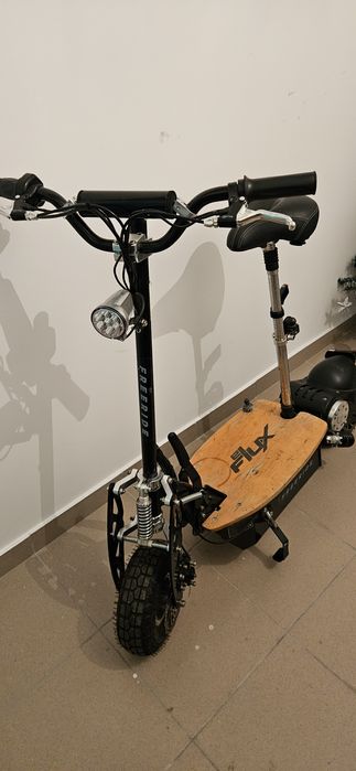 Vând trotineta electrica e flux