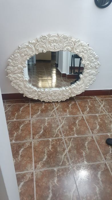 ramă oglindă sculptată lemn