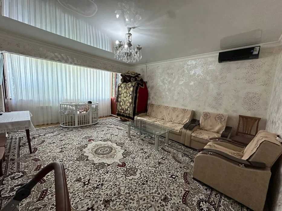 срочно продается квартира 2/2/4 Юнусабад 4 квартал 55 кв.м 70000$