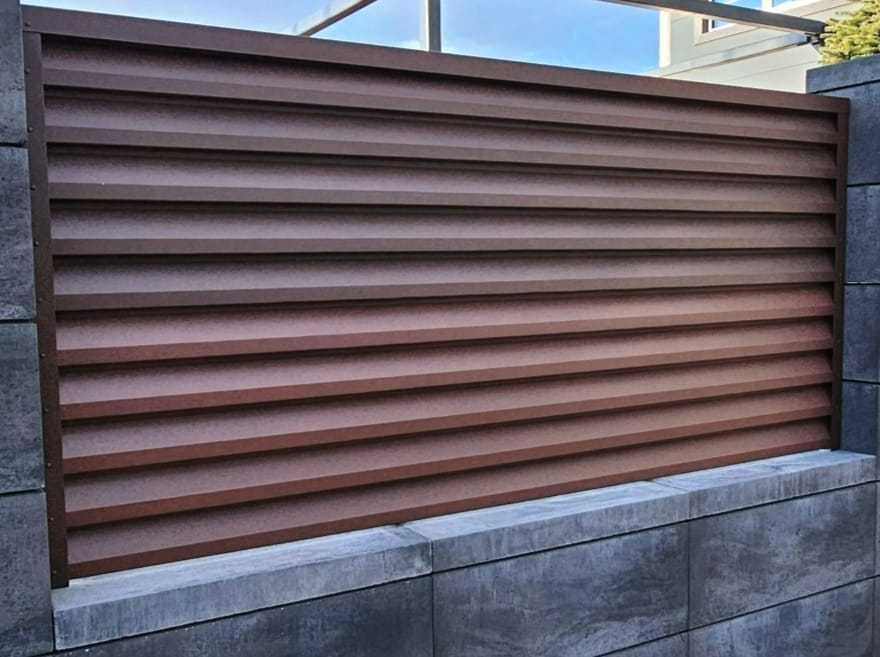 Construim garduri din panou jaluzele, sipca metalica, BCA tabla plasa