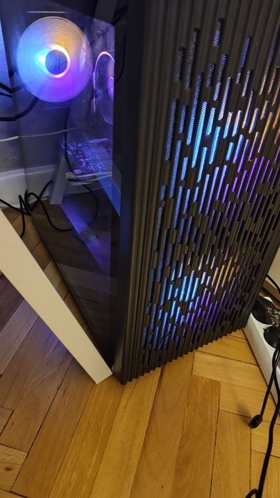 Calculator PC gaming RTX 3050 8gb,16gb RAM 2TB ssd-1tb hdd-1tb.