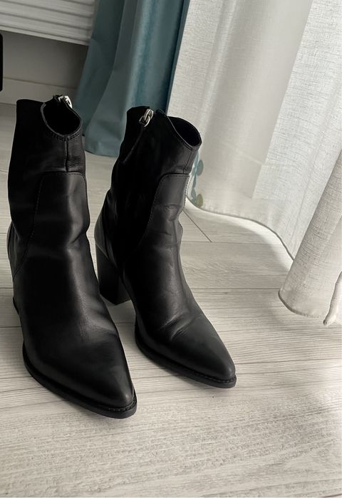 Botine piele Zara marimea 36