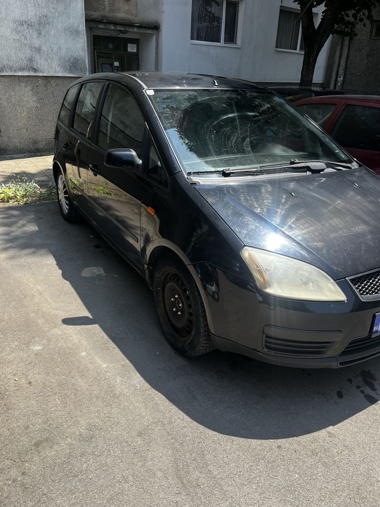 Ford C-max.