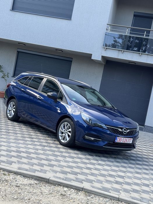 Opel Astra Sport Tour+