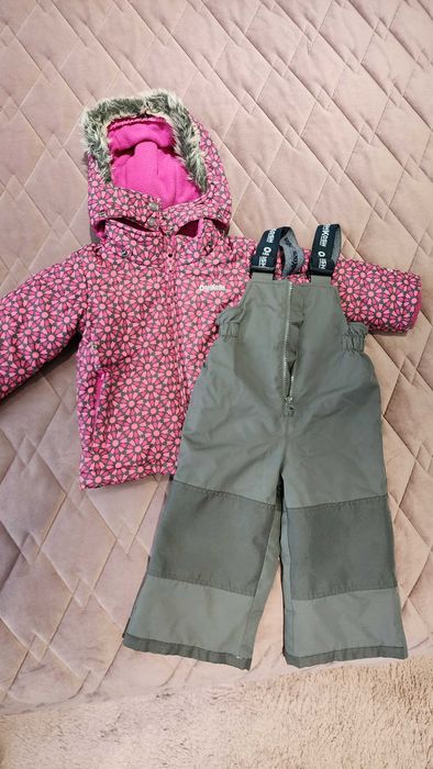 Costum de schi pentru fetiță 2-3 ani . Oshkosh.