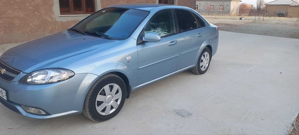 Gentra 2015 srochna sotiladi