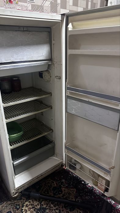 Zil xolodilnik sotiladi!