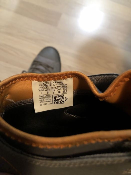 Обувки Converse