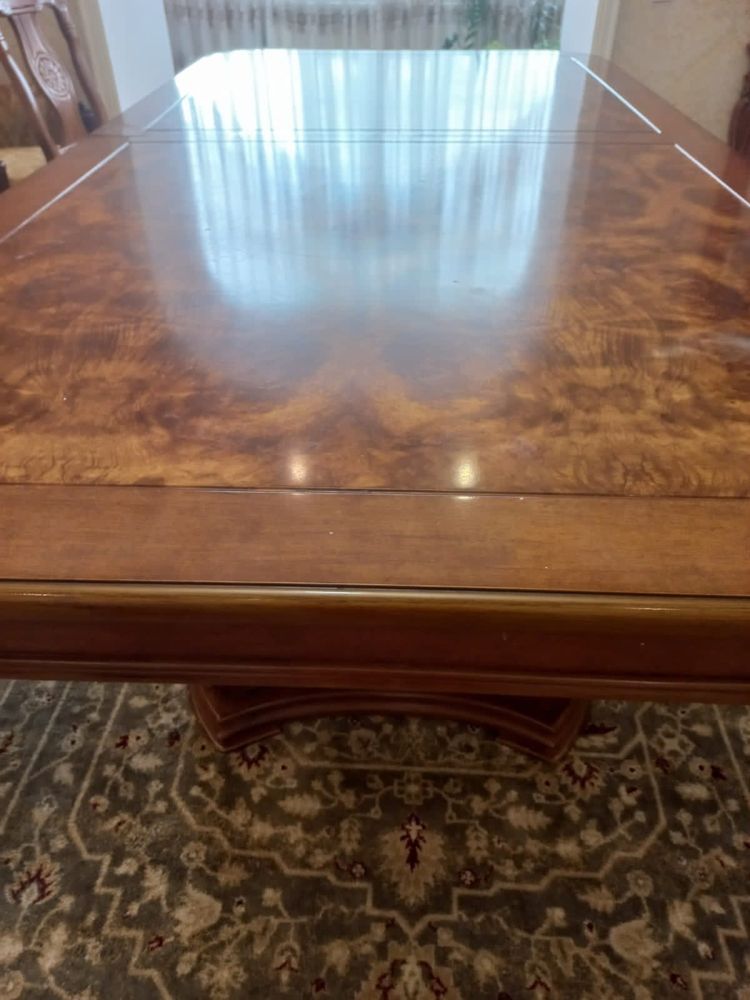 Продам большой стол для гостиной АСТАНА