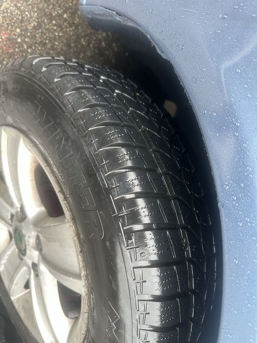 Roti originale Skoda cu anvelope de iarna