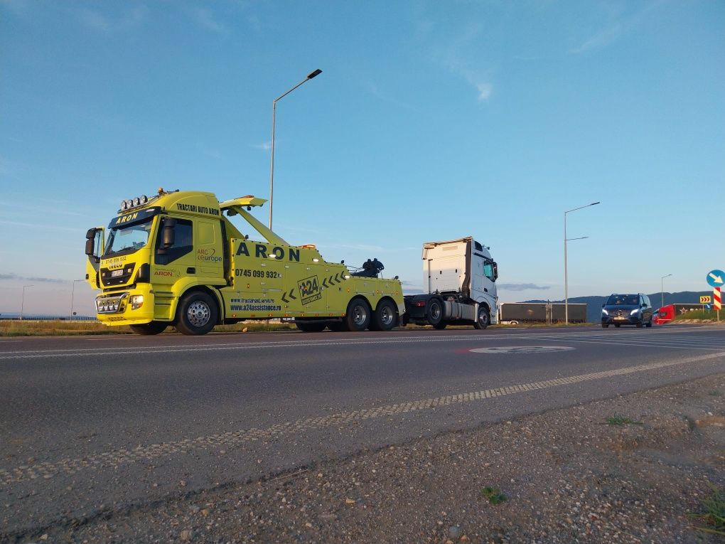 Tractari auto camioane microbuze utilaje. Brașov