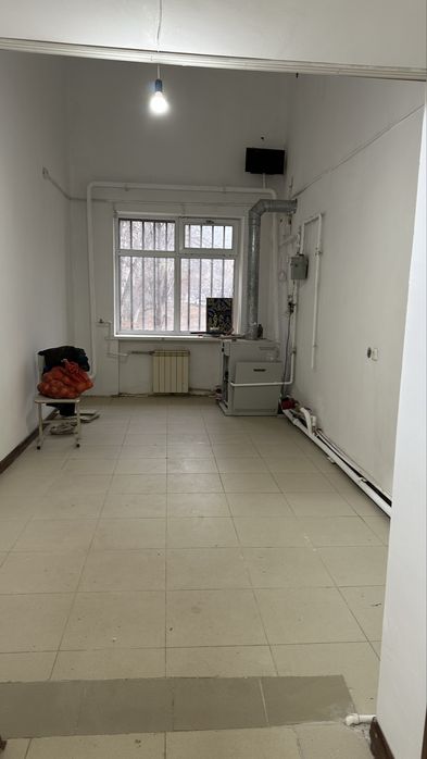 Сдается комната с отдельным входом, и место для продуктового отдела