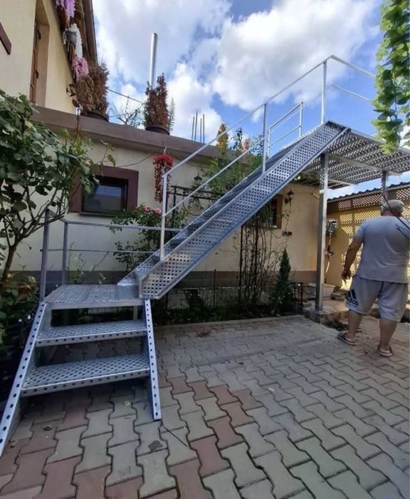 Scari metalice zincate