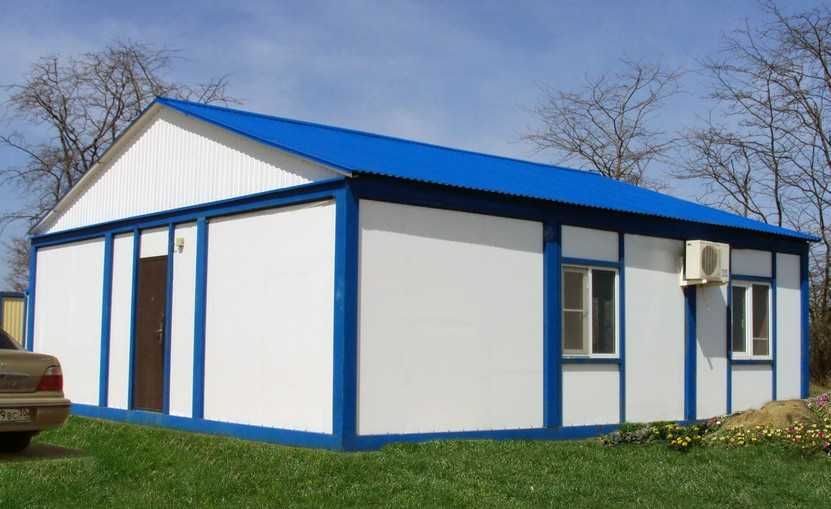 Casa modulara și garaje auto din structura metalica si panou sandwich