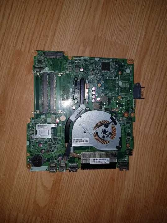Placa de baza HP 15-n defecta