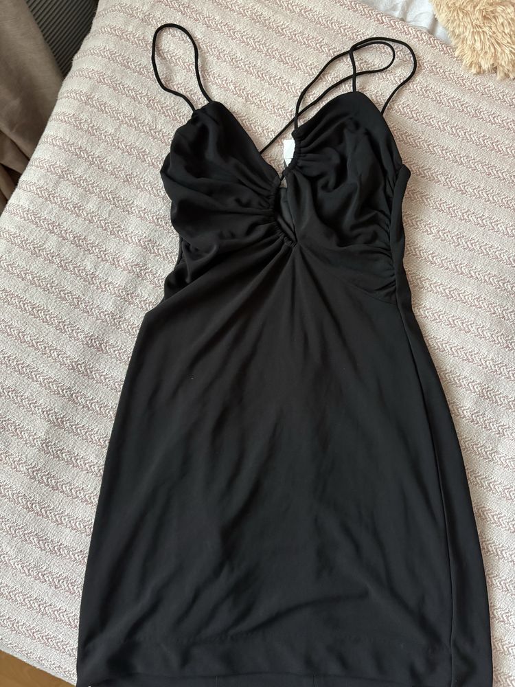 Рокля ZARA черна