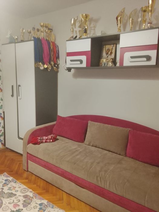 Apartament cu 3 camere